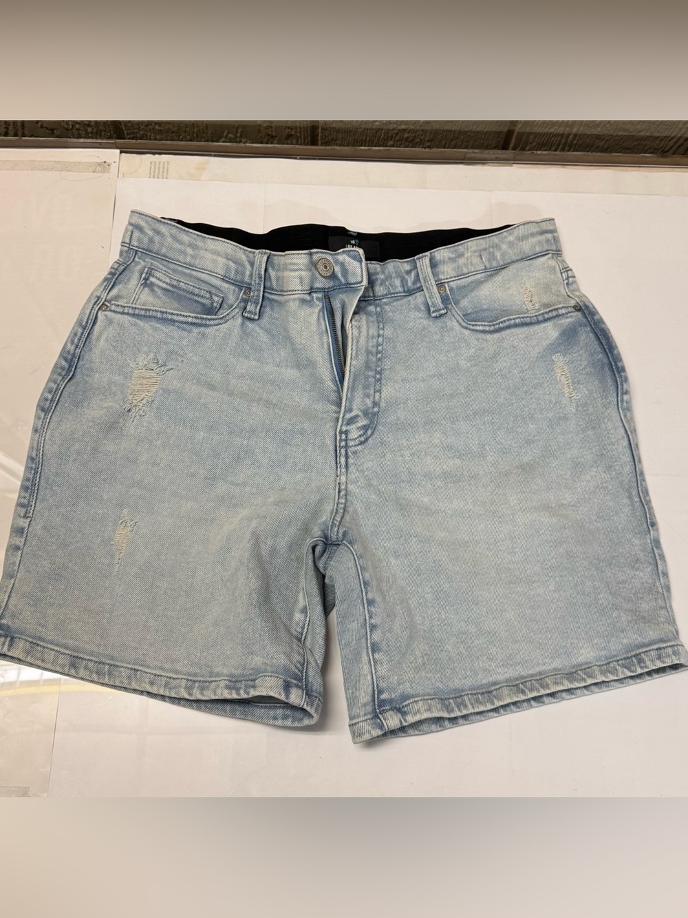 LuLaRoe Women’s Size 30 Magic Waistband Distressed Denim Stretch Blue Jean Short